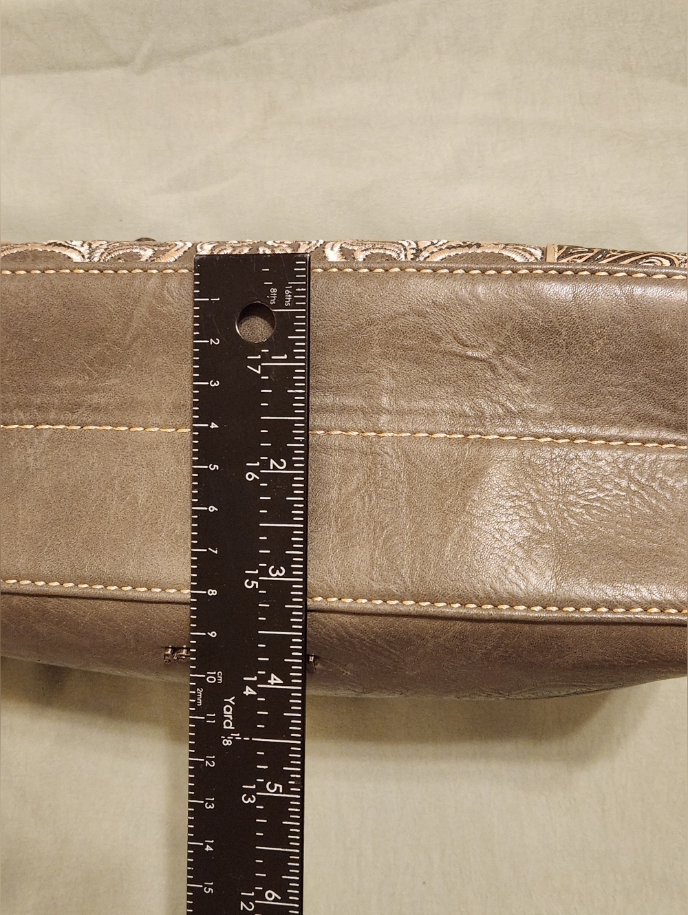 Embroidered Floral Western Tote in Brown and Cream - Picture 6 of 12